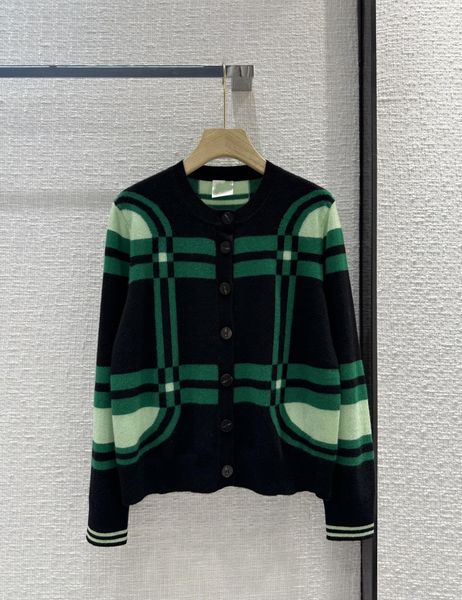 2023 new autumn milan runway sweaters o neck long sleeve women's sweater high end jacquard cardigan designer 0717-3, White;black
2023 new autumn milan runway sweaters o neck long sleeve women's sweater high end jacquard cardigan designer 0717-3, White;black