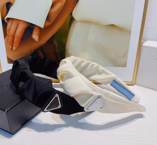 super quality girls designers headbands 2colors black white choose women headband luxury hair accessories for gift no box p0691725129, Silver
super quality girls designers headbands 2colors black white choose women headband luxury hair accessories for gift no box p0691725129, Silver