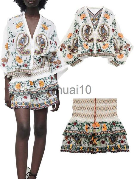 women's two piece pants 2022summer new women's clothing all-match low-cut v-neck contrast embroidered shirt and high-waist embroid, White
women's two piece pants 2022summer new women's clothing all-match low-cut v-neck contrast embroidered shirt and high-waist embroid, White
