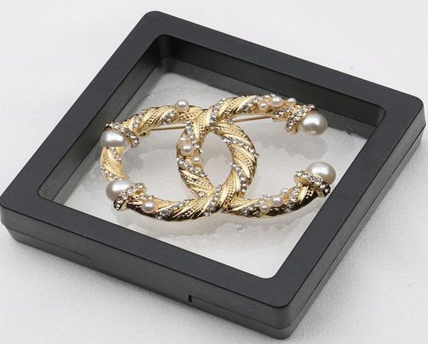 23ss 2color luxury brand designers letters brooches gemstone famous women 18k gold plated brooch suit pin fashion jewelry wedding 3203016, Gray
23ss 2color luxury brand designers letters brooches gemstone famous women 18k gold plated brooch suit pin fashion jewelry wedding 3203016, Gray