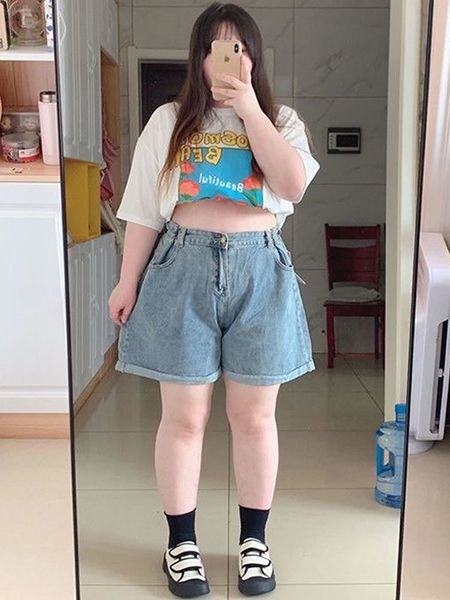 women's shorts y2k summer women vintage korean blue high waist knee length wide leg baggy short pants plus size oversized denim shorts, White;black
women's shorts y2k summer women vintage korean blue high waist knee length wide leg baggy short pants plus size oversized denim shorts, White;black