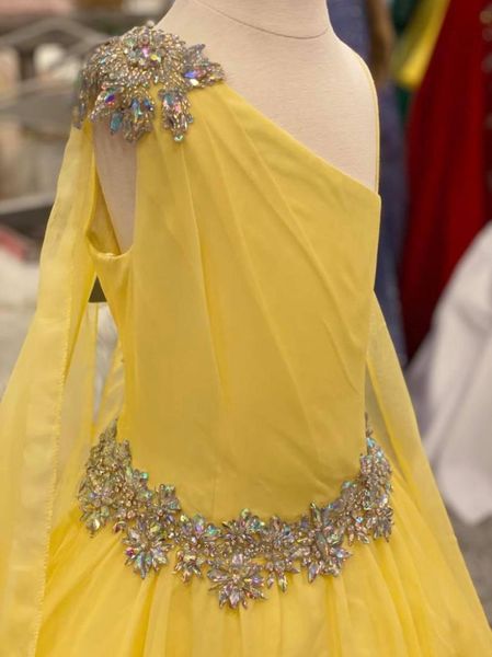 yellow pageant dresses for infant toddlers teens 2021 with cape ritzee roise ballgown chiffon long girl formal party gowns onesho9909960, White;red
yellow pageant dresses for infant toddlers teens 2021 with cape ritzee roise ballgown chiffon long girl formal party gowns onesho9909960, White;red