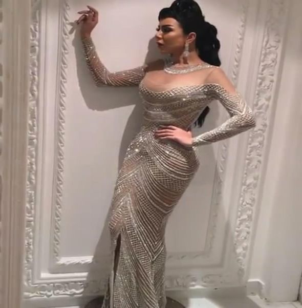 luxury blingbling beaded evening dresses 2017 sheer major beaded neckline with long sleeves and front split pageant gowns4846050, White;red
luxury blingbling beaded evening dresses 2017 sheer major beaded neckline with long sleeves and front split pageant gowns4846050, White;red