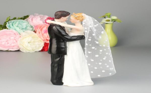 westen style bride and groom lool for love resign doll wedding decoration cake er marriage room decoration3090022
westen style bride and groom lool for love resign doll wedding decoration cake er marriage room decoration3090022