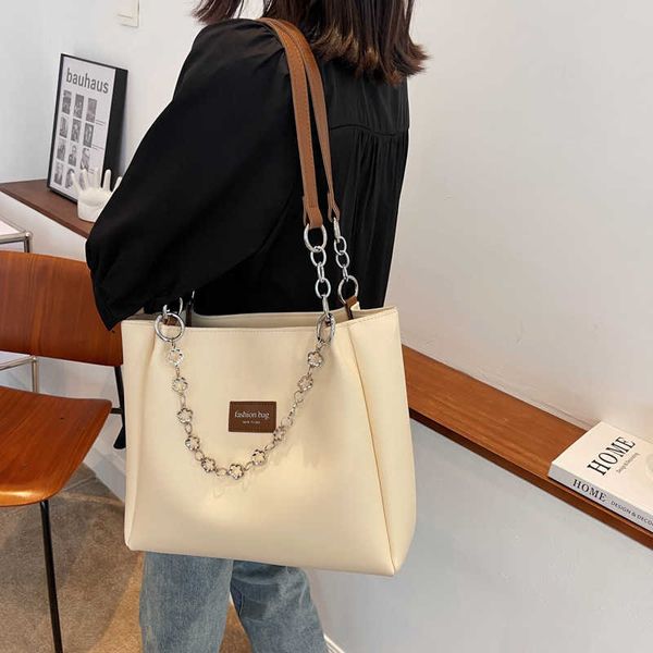 large capacity bag for women's new fashionable and high-end single shoulder bag student commuting tote bag
large capacity bag for women's new fashionable and high-end single shoulder bag student commuting tote bag
