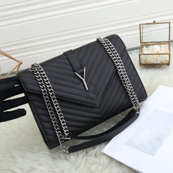 designer chain bag fashion shoulder bag women's crossbody bag leather underarm bag classic striped small square bag premium flip baguet
designer chain bag fashion shoulder bag women's crossbody bag leather underarm bag classic striped small square bag premium flip baguet
