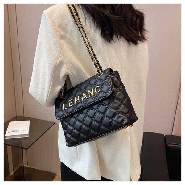 32% off handbag designer 2023 advanced lingge crossbody for women new popular one shoulder simple small bag
32% off handbag designer 2023 advanced lingge crossbody for women new popular one shoulder simple small bag