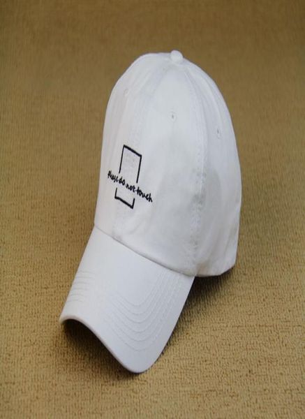 2017 baseball caps for man and women baseball caps are simple and plain please do not touch hat d17214435355, Black;white
2017 baseball caps for man and women baseball caps are simple and plain please do not touch hat d17214435355, Black;white