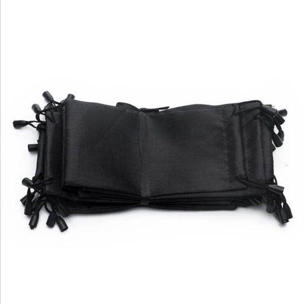 sunglasses cases 10pcs soft cloth waterproof sunglasses bag microfiber dust storage pouch glasses carry bag portable eyewear case container
sunglasses cases 10pcs soft cloth waterproof sunglasses bag microfiber dust storage pouch glasses carry bag portable eyewear case container