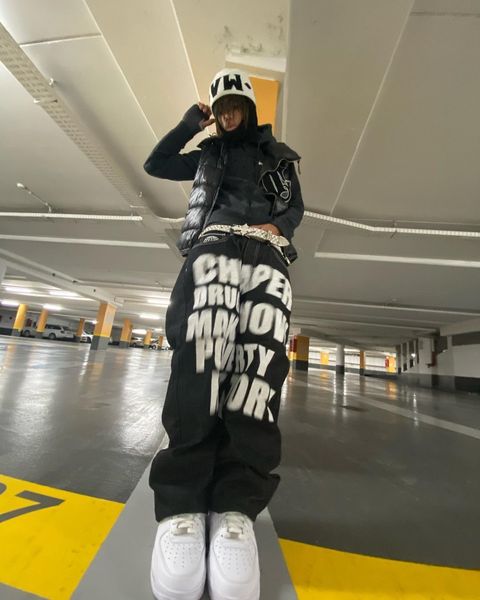 women's jeans trend y2k jeans hip hop letter printed black pants men women fashion punk loose straight wide leg trousers streetwear 230, Blue
women's jeans trend y2k jeans hip hop letter printed black pants men women fashion punk loose straight wide leg trousers streetwear 230, Blue