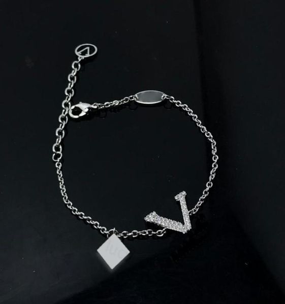 designer luxury bracelet elegant women039s link fashion bracelets delicate jewelry trend temperament accessories 6 styles high 8708248, Black
designer luxury bracelet elegant women039s link fashion bracelets delicate jewelry trend temperament accessories 6 styles high 8708248, Black