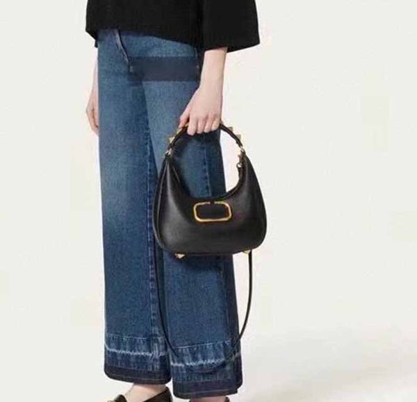 designer shoulder bags woman rivet hobo tote bag calfskin fashion clutch purse sheep leather lining golden crossbody handbag vintage brass m
designer shoulder bags woman rivet hobo tote bag calfskin fashion clutch purse sheep leather lining golden crossbody handbag vintage brass m