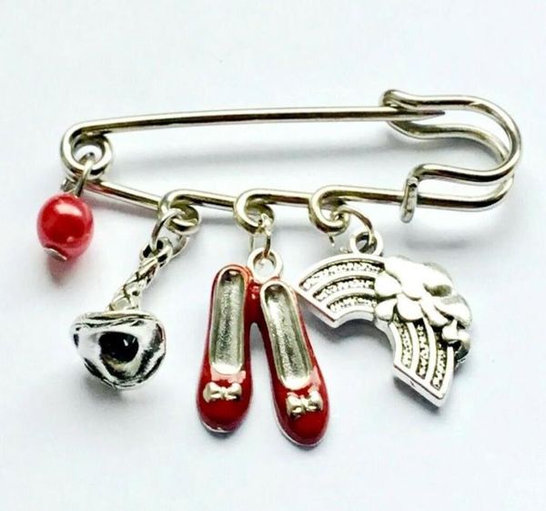 red slipper brooches for women simple design wizard of oz alice in wonderland jewelry wedding pins and brooches broch2939880, Gray
red slipper brooches for women simple design wizard of oz alice in wonderland jewelry wedding pins and brooches broch2939880, Gray