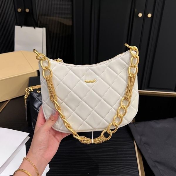 designer tote bag women's fashion classic leather underarm bag luxury chain shoulder bag spliced chain hippie underarm bag 
designer tote bag women's fashion classic leather underarm bag luxury chain shoulder bag spliced chain hippie underarm bag