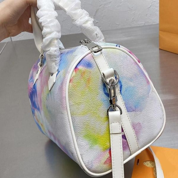 2023 pillow bag cylinder package large capacity handbag patchwork color grain genuine leather zipper removable shoulder strap travelling bag, Black;red
2023 pillow bag cylinder package large capacity handbag patchwork color grain genuine leather zipper removable shoulder strap travelling bag, Black;red