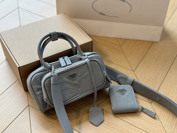 designer bag designer crossbody bag shoulder bags luxurys handbags removable shoulder strap with coin bag lambskin waist bag fanny pack 24*1
designer bag designer crossbody bag shoulder bags luxurys handbags removable shoulder strap with coin bag lambskin waist bag fanny pack 24*1