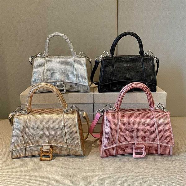 26% off handbag designer 2023 hourglass women's new bright diamond inlaid single shoulder crossbody foreign style bag
26% off handbag designer 2023 hourglass women's new bright diamond inlaid single shoulder crossbody foreign style bag