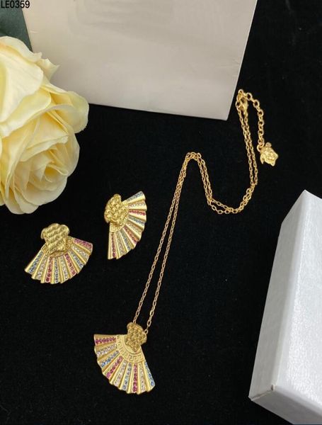 fashion basilisk card women necklace stud earring sets brass 18k gold plated ladies fan skirt diamonds designer jewelry va0513849467609, Black
fashion basilisk card women necklace stud earring sets brass 18k gold plated ladies fan skirt diamonds designer jewelry va0513849467609, Black
