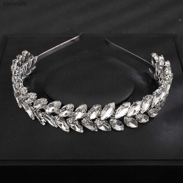 luxury rhinestone bridal crown headband silver black handamde wedding hair accessories red green headpiece for women headdress l230704, White;golden
luxury rhinestone bridal crown headband silver black handamde wedding hair accessories red green headpiece for women headdress l230704, White;golden