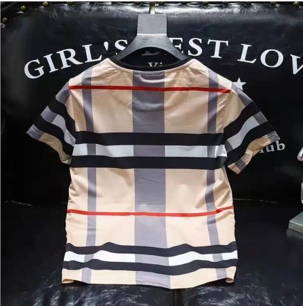 designer men's t-shirt black and white beige plaid stripe brand pure cotton breathable slim casual shirt street same style men's a, White;black
designer men's t-shirt black and white beige plaid stripe brand pure cotton breathable slim casual shirt street same style men's a, White;black