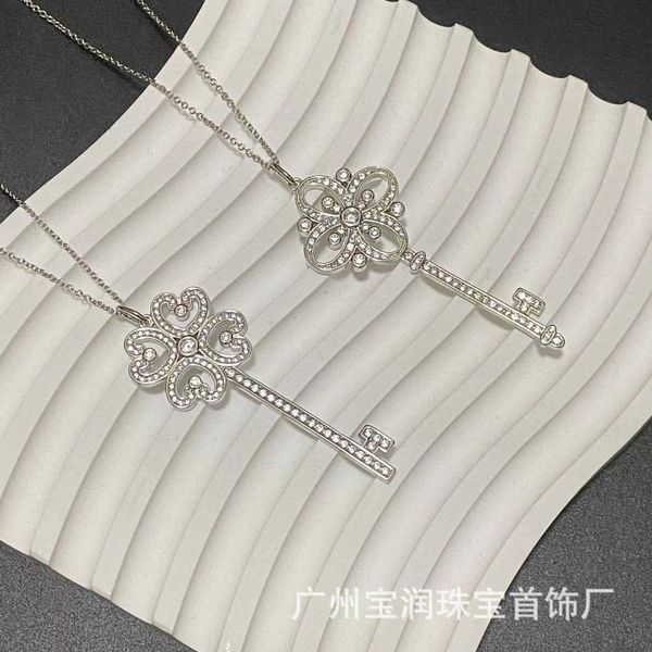 original new tiffayffay key necklace christmas snowflake four-leaf clover high version pendant simple versatiffayle sweater chain, Black
original new tiffayffay key necklace christmas snowflake four-leaf clover high version pendant simple versatiffayle sweater chain, Black