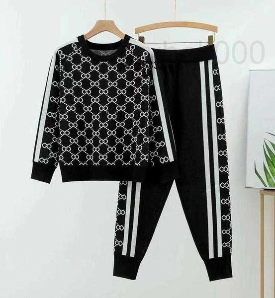 long ggity women's tracksuits designer 2 piece crop set women tracksuit luxury letter sport casual sleeve suit solid jacket hoodie flar, Gray
long ggity women's tracksuits designer 2 piece crop set women tracksuit luxury letter sport casual sleeve suit solid jacket hoodie flar, Gray