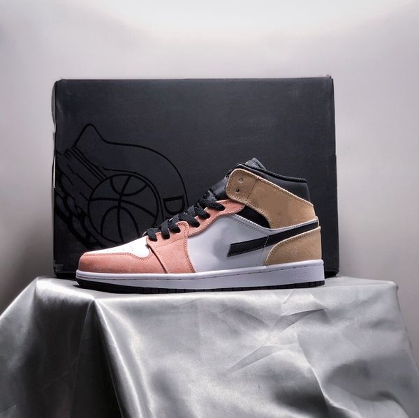 may 22 2023 1s flight club basketball shoes jumpman 1 mid magic ember sundial-white-black men women lifestyle sports sneakers
may 22 2023 1s flight club basketball shoes jumpman 1 mid magic ember sundial-white-black men women lifestyle sports sneakers