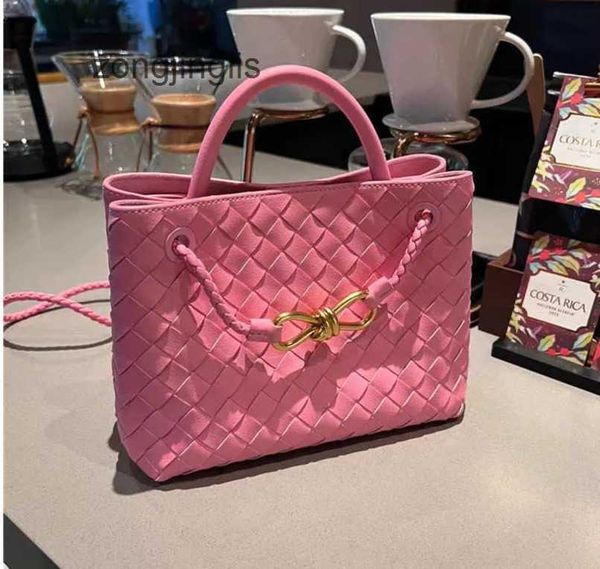 buckle 2023 purse bag designer venetas bags botteges andiamo totes leather women's woven rope handbag metal tote single shoulder cros g
buckle 2023 purse bag designer venetas bags botteges andiamo totes leather women's woven rope handbag metal tote single shoulder cros g