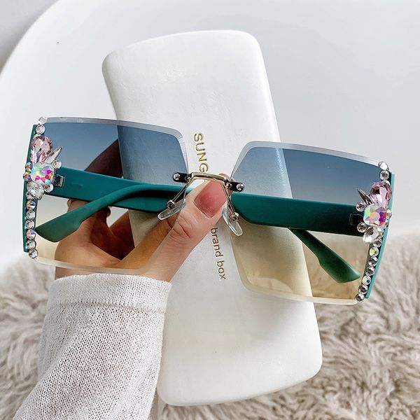 sunglasses y2k luxury diamond glasses effect lady heart lenses sunglasses for women driving eyeglass female sun glasses black eyewear 230717, White;black
sunglasses y2k luxury diamond glasses effect lady heart lenses sunglasses for women driving eyeglass female sun glasses black eyewear 230717, White;black