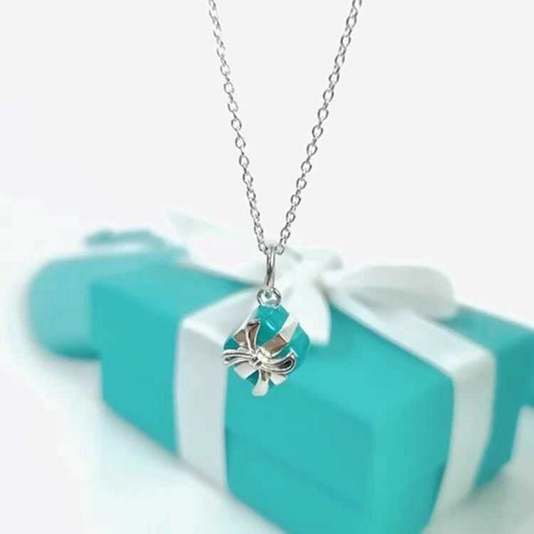 designer ay gift box necklace 925 sterling silver plated 18k gold blue christmas pendant chain, Black
designer ay gift box necklace 925 sterling silver plated 18k gold blue christmas pendant chain, Black
