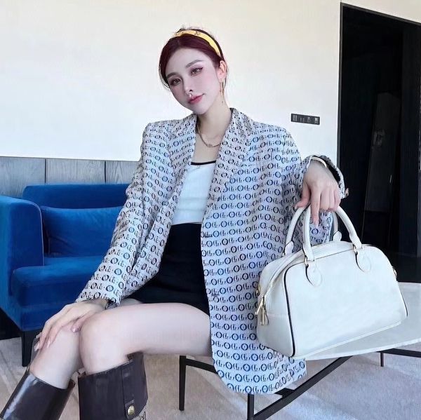 womens designer suit blazer jacket coats clothes women spring double letters g top, White;black
womens designer suit blazer jacket coats clothes women spring double letters g top, White;black