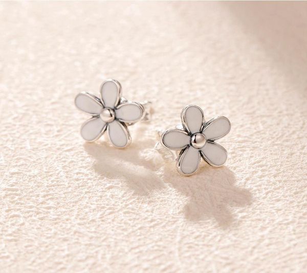 wholesale-daisy flower stud earrings for p real 925 sterling silver ladies birthday gift stud earrings3858263, Golden;silver
wholesale-daisy flower stud earrings for p real 925 sterling silver ladies birthday gift stud earrings3858263, Golden;silver