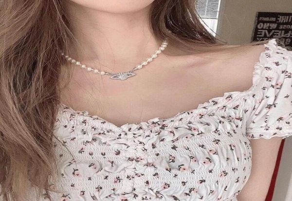 luxury fashion diamond saturn pendant pearl necklace beaded chain classic designer jewelry women party gift17721082907014, Silver
luxury fashion diamond saturn pendant pearl necklace beaded chain classic designer jewelry women party gift17721082907014, Silver