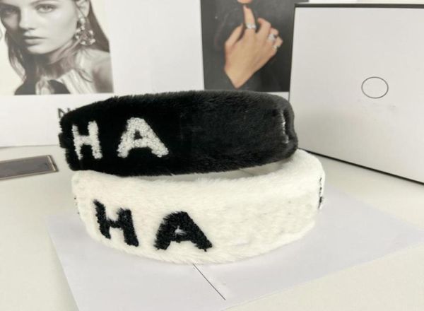 2022 winter fur headbands autumn wool hair hoop cletter headband black white colors hairjewelry outdoor headwear94663508030576, Silver
2022 winter fur headbands autumn wool hair hoop cletter headband black white colors hairjewelry outdoor headwear94663508030576, Silver