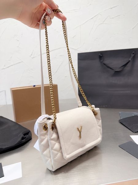 2023 new nolita chain bags genuine leather embroidery thread designer bag shoulder bag crossbody package
2023 new nolita chain bags genuine leather embroidery thread designer bag shoulder bag crossbody package