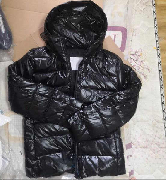 womens outerwear classic down coat winter puffer jacket hooded designer parka women jackets with letter luxury streetwear homme coats, Black
womens outerwear classic down coat winter puffer jacket hooded designer parka women jackets with letter luxury streetwear homme coats, Black