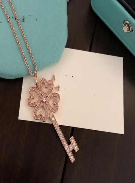 luxury pendant necklaces s925 sterling silver four leaf clover full crystal hollow heart charm key long chain necklace with box fo4669958
luxury pendant necklaces s925 sterling silver four leaf clover full crystal hollow heart charm key long chain necklace with box fo4669958