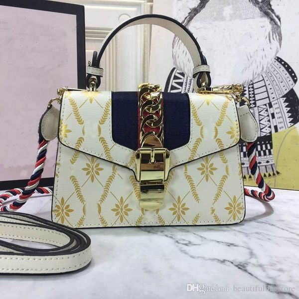 2023 luxury designer handbag leather material messenger bag shoulder evening hand business style design 470270, Black;red
2023 luxury designer handbag leather material messenger bag shoulder evening hand business style design 470270, Black;red