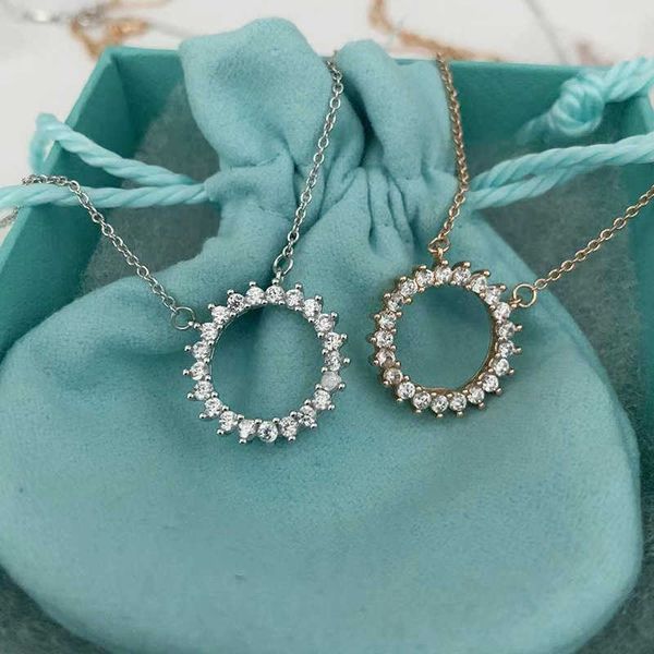 High version tiffay s925 Sterling Silver Minimalist Style Sunflower Zircon Necklace Women's New Trendy Ins Round Collar Chain Pendant
High version tiffay s925 Sterling Silver Minimalist Style Sunflower Zircon Necklace Women's New Trendy Ins Round Collar Chain Pendant