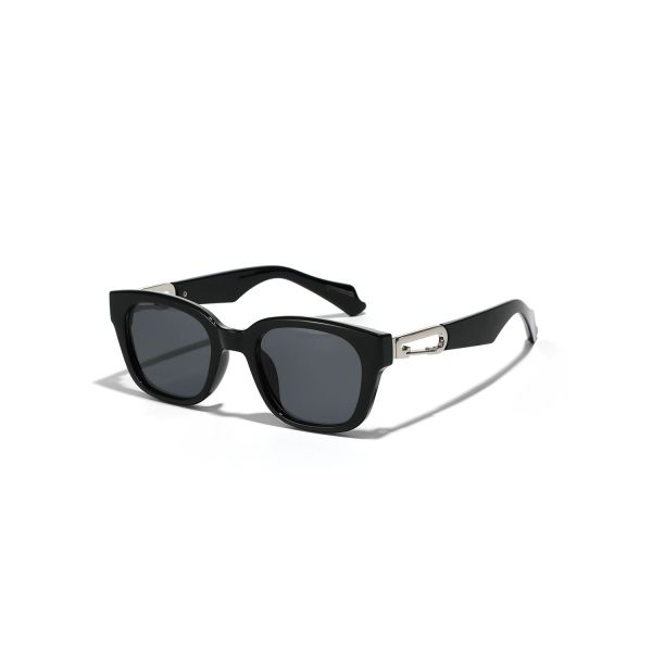 luxury sunglasses designer letter women's men's goggles high fashion glasses for women's glasses frame vintage metal sunglass, White;black
luxury sunglasses designer letter women's men's goggles high fashion glasses for women's glasses frame vintage metal sunglass, White;black