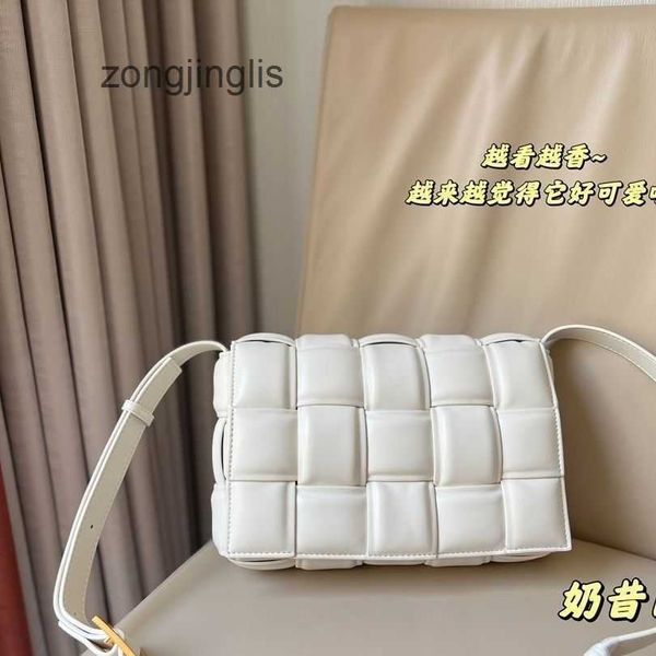cassettes women's designer high fashion bean venetas bag botteges woven quality bags 2023 curd versatile one-shoulder cross-body small
cassettes women's designer high fashion bean venetas bag botteges woven quality bags 2023 curd versatile one-shoulder cross-body small