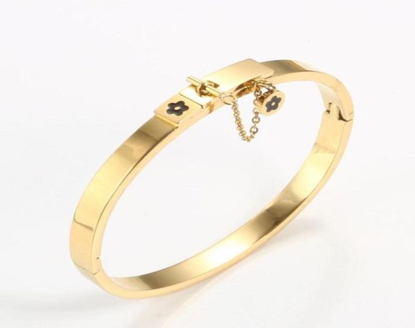 luxury gold plating lucky flower cuff bangles with chain charm women bracelets for men wedding party jewelry gift bangle93847082892697, Black
luxury gold plating lucky flower cuff bangles with chain charm women bracelets for men wedding party jewelry gift bangle93847082892697, Black