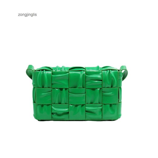 woven venetas botteges designer 2023 cassettes lady claassic summer pleated bags fashion one shoulder bag crossbody soft leather underarm wo
woven venetas botteges designer 2023 cassettes lady claassic summer pleated bags fashion one shoulder bag crossbody soft leather underarm wo