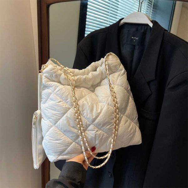 lingge large capacity tote bag spring/summer new fashion women's bag personalized and simple women's one shoulder bag
lingge large capacity tote bag spring/summer new fashion women's bag personalized and simple women's one shoulder bag