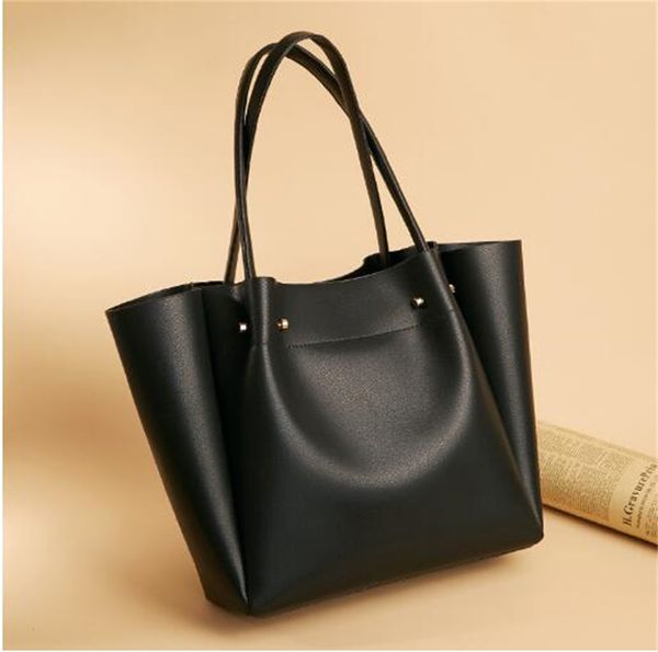 women's bag new 2023 european and american fashion simple shoulder bag large capacity women's handbag tote bag
women's bag new 2023 european and american fashion simple shoulder bag large capacity women's handbag tote bag