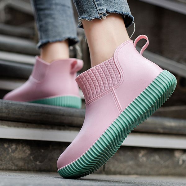 rain boots summer ladies short tube flat nonslip waterproof shoes fashion pvc kitchen work rubber 230718, Black;red
rain boots summer ladies short tube flat nonslip waterproof shoes fashion pvc kitchen work rubber 230718, Black;red