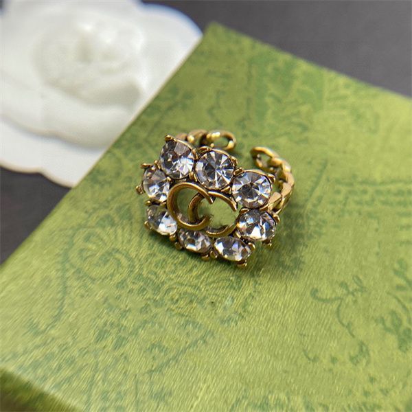 classic retro woman opening with side stones rings ggity designer double letter g luxury jewelry men women wedding ring 426623, Slivery;golden
classic retro woman opening with side stones rings ggity designer double letter g luxury jewelry men women wedding ring 426623, Slivery;golden