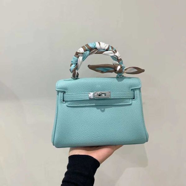 designer kelys tote bag second generation mini new interior stitching silver buckle lychee pattern portable one shoulder crossbody with adva
designer kelys tote bag second generation mini new interior stitching silver buckle lychee pattern portable one shoulder crossbody with adva