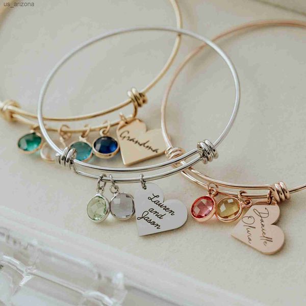personalized mom bracelet gift from children baby stainless steel material mothers day with kids names birthstone charms l230620, Golden;silver
personalized mom bracelet gift from children baby stainless steel material mothers day with kids names birthstone charms l230620, Golden;silver
