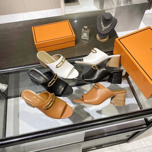 100% high-quality sandal designer shoes slipper new summer fashion women's high heels calf leather fabric genuine leather outsole, Black
100% high-quality sandal designer shoes slipper new summer fashion women's high heels calf leather fabric genuine leather outsole, Black